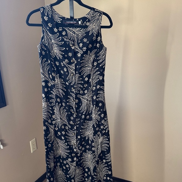 canvabacks lutton&Horsefield Dresses & Skirts - Bella Canvas Midnight Blue and Cream Patterned Maxi‎ Dress